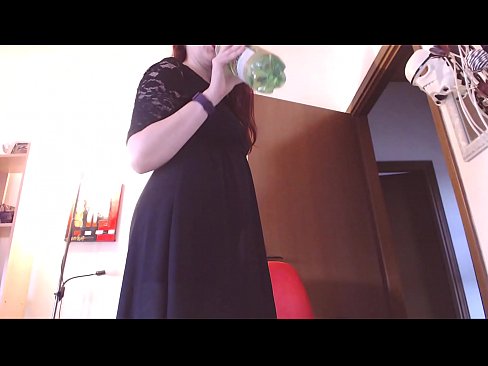 ❤️ Pakļāvīga verdzene, kurai patīk netīras un sulīgas biksītes, ir spiesta masturbēt pēc šī video noskatīšanās! Seks video pie porno lv.123sex.ru