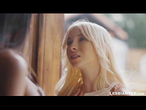 ❤️ Meitene pēc dažiem mēnešiem atgriežas mājās un beidz ēst savas pamātes kundzi Seks video pie porno lv.123sex.ru