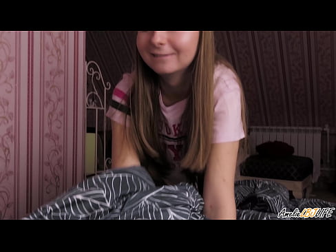 ❤️ Blondīne dziļi sūc savu BFF un saņem spermu mutē Seks video pie porno lv.123sex.ru